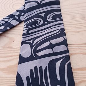 Northwest Black and Gray Tribal Design Tie